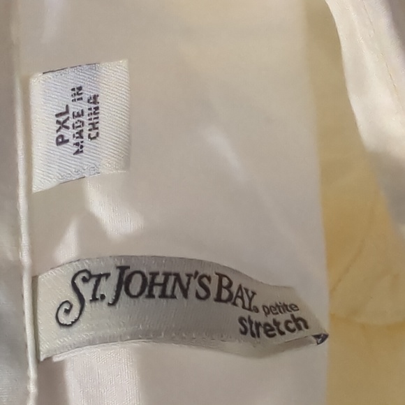 3/$15 ST. John's Bay Women's Long Sleeve Button Up Shirt - Picture 9 of 9